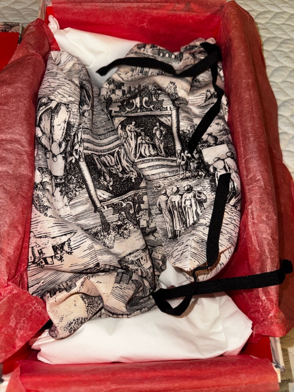 Gucci Women’s  Ultrapace Pink Tejus Printed Sneakers Size 36.5 (Worn Once) - Picture 8 of 11